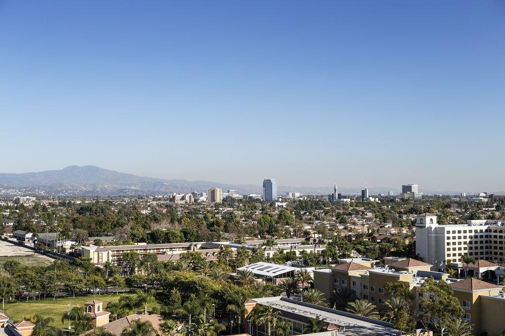 Отель Anaheim Marriott Экстерьер фото